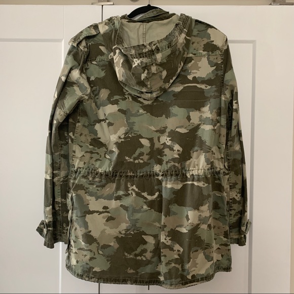 Aritzia Talula Camo Utility Jacket - Picture 2 of 3